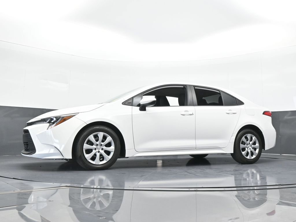 Used 2023 Toyota Corolla LE image 48