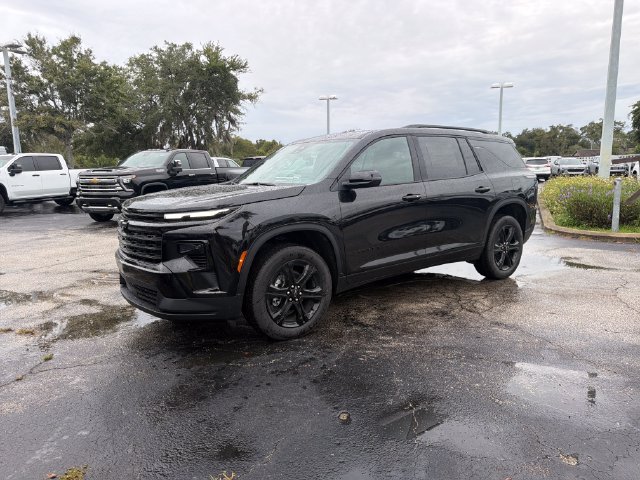 New 2027 Chevrolet Traverse LT w/ Midnight/Sport Edition FWD image 2