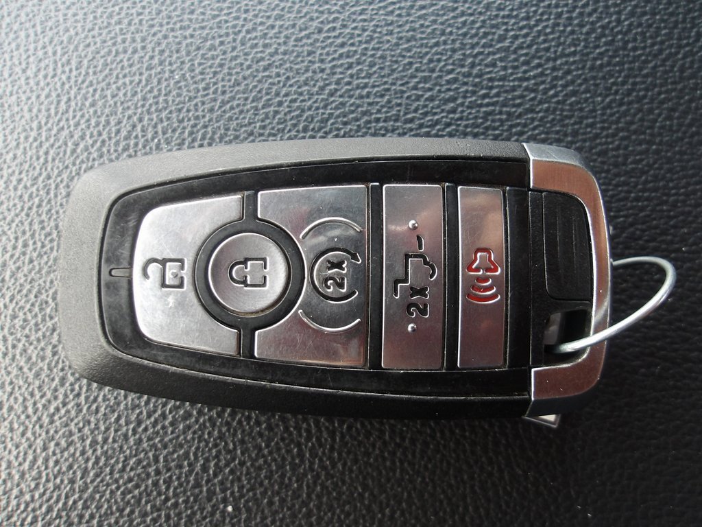 Used 2023 Ford F150 Lariat image 25