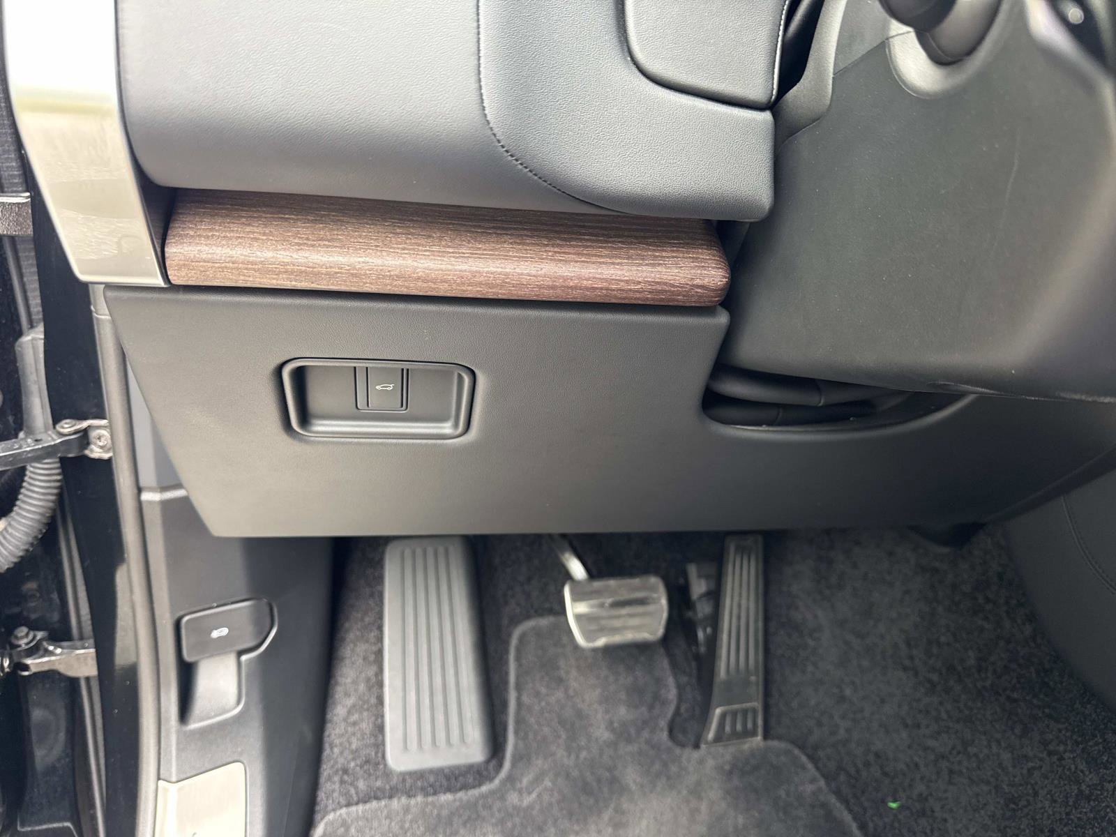 Used 2023 Land Rover Range Rover SE image 33