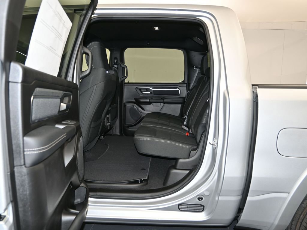 New 2026 RAM 1500 4x4 Crew Cab image 23