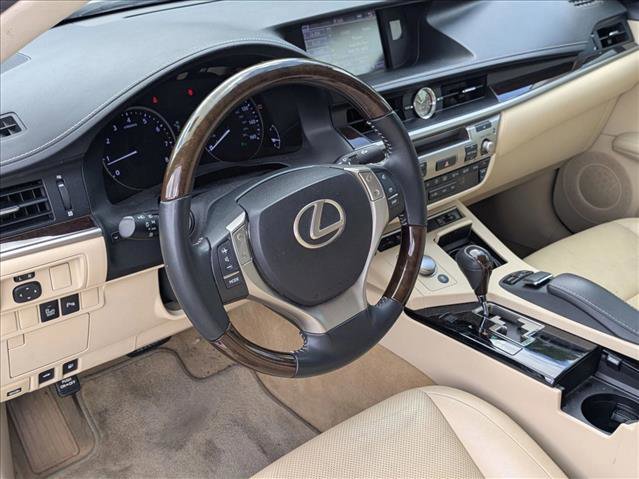 Used 2013 Lexus ES 350 w/ Luxury Pkg FWD image 9