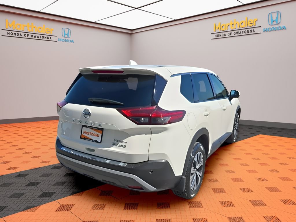 Used 2021 Nissan Rogue SV image 5
