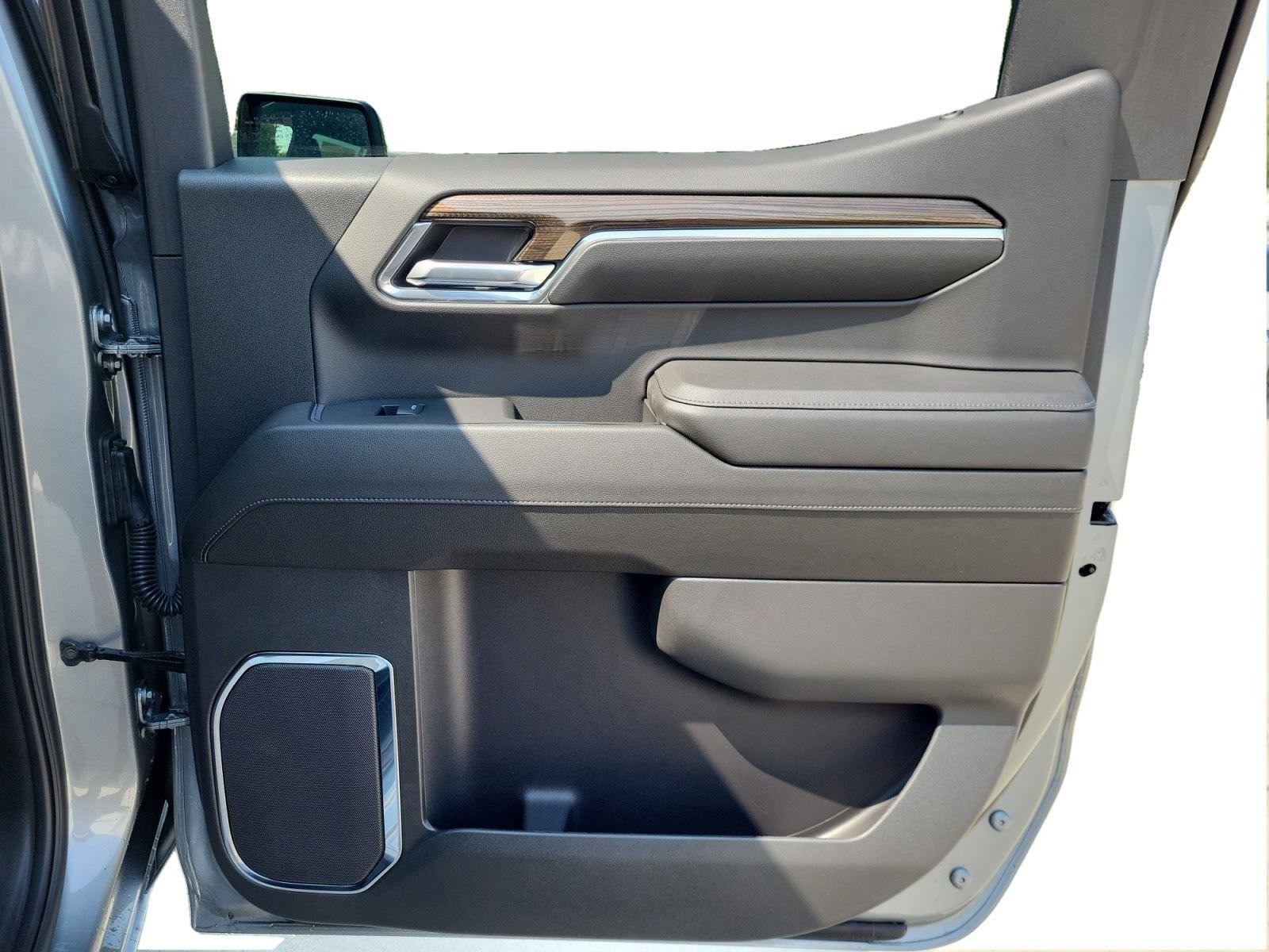 Used 2024 Chevrolet Silverado 1500 LT Trail Boss image 18