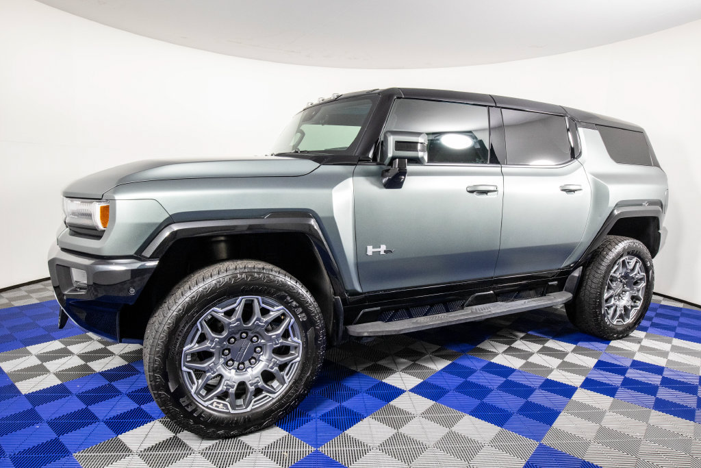 Used 2024 GMC Hummer EV 3X AWD/4WD image 2