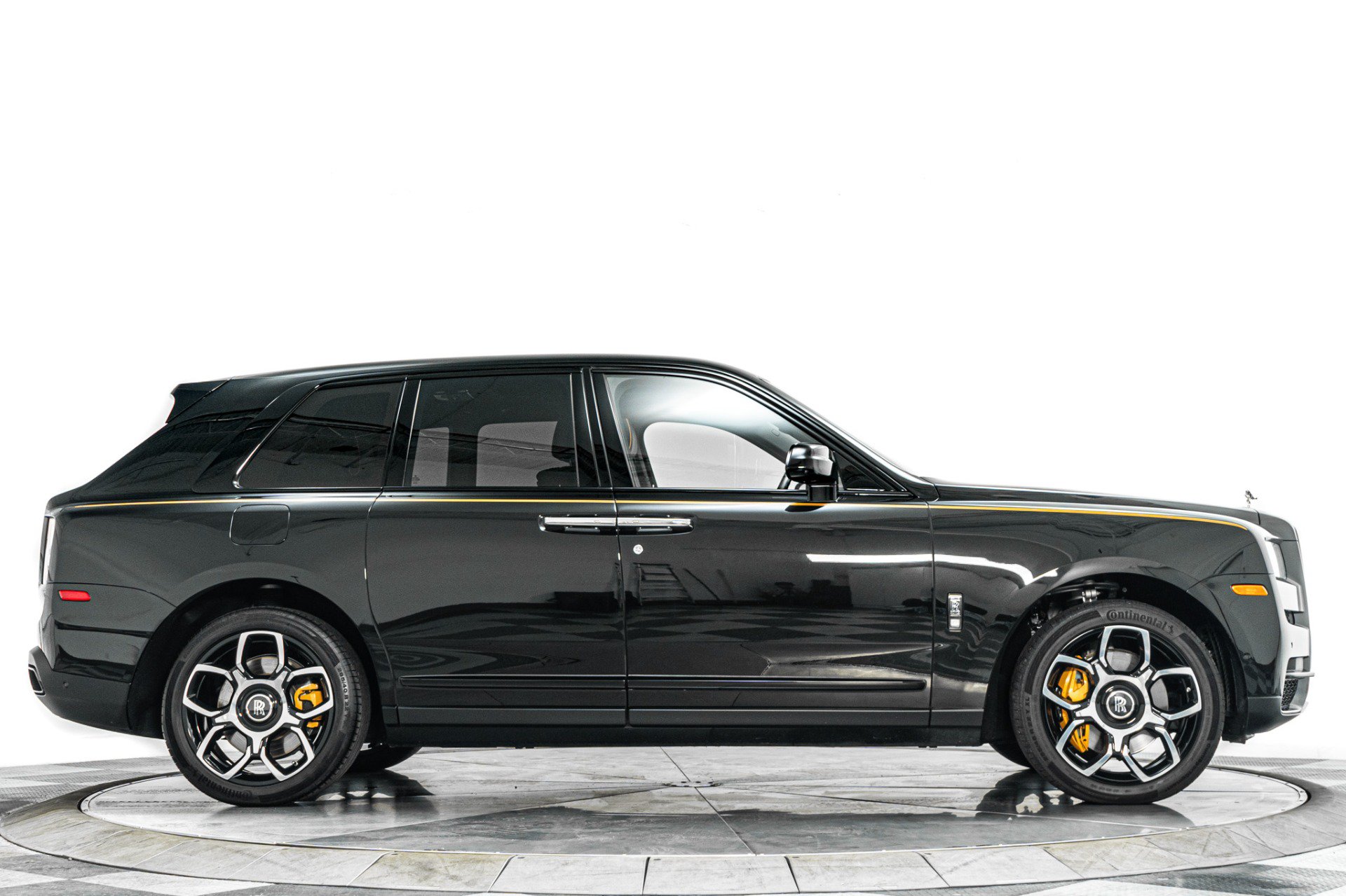 Used 2023 Rolls-Royce Cullinan Black Badge w/ Driver's Package AWD/4WD image 52