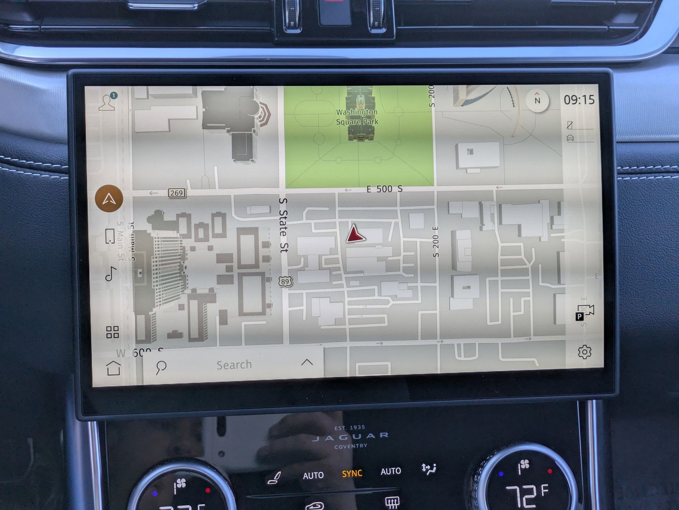 Used 2024 Jaguar XF R-Dynamic SE AWD/4WD image 24