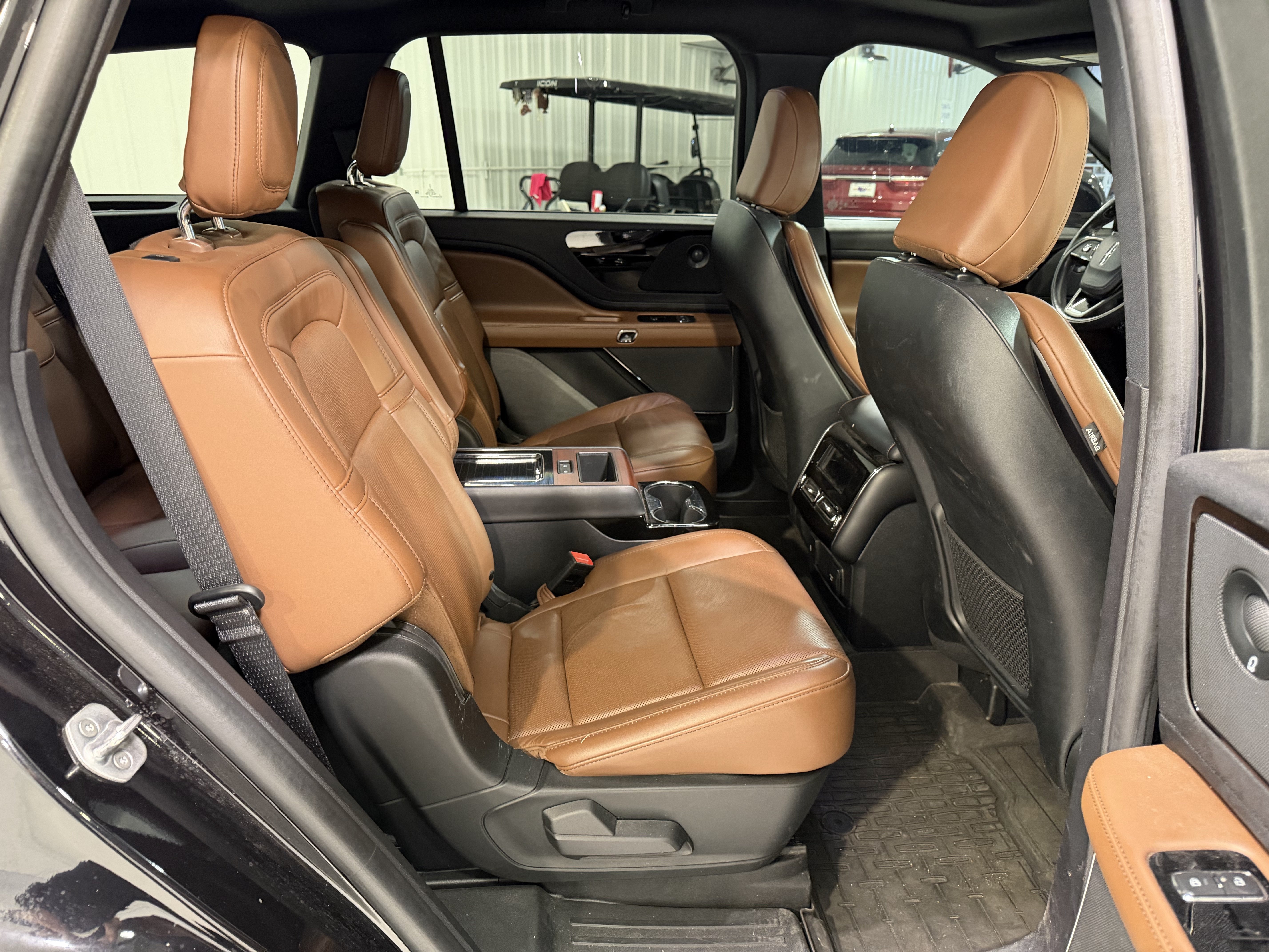 Used 2022 Lincoln Aviator Reserve w/ Equipment Group 201A RWD image 12