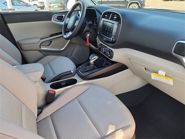 New 2025 Kia Soul LX w/ LX Technology Package image 16