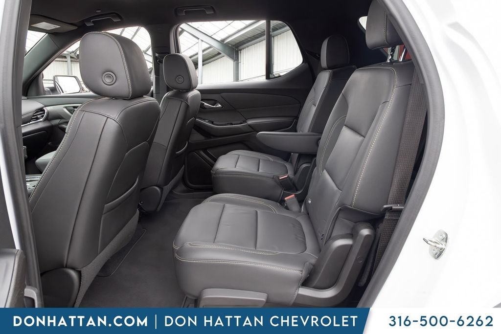 Used 2023 Chevrolet Traverse LT FWD image 16