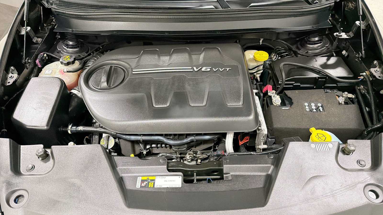 Used 2015 Jeep Cherokee Limited AWD/4WD image 30
