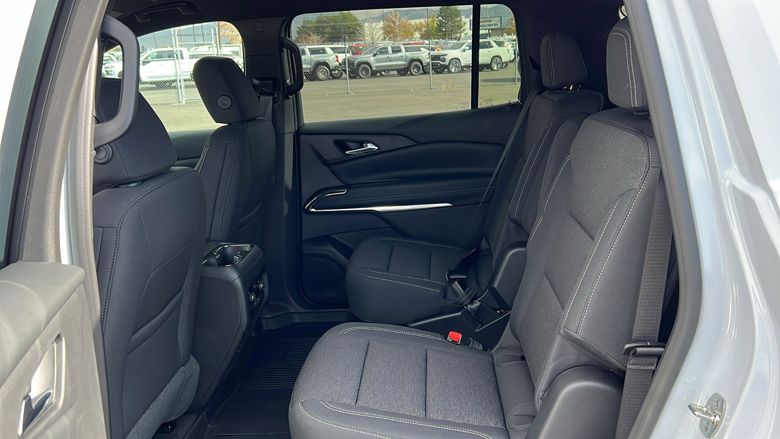 New 2026 Chevrolet Traverse LT w/ Midnight/Sport Edition image 13