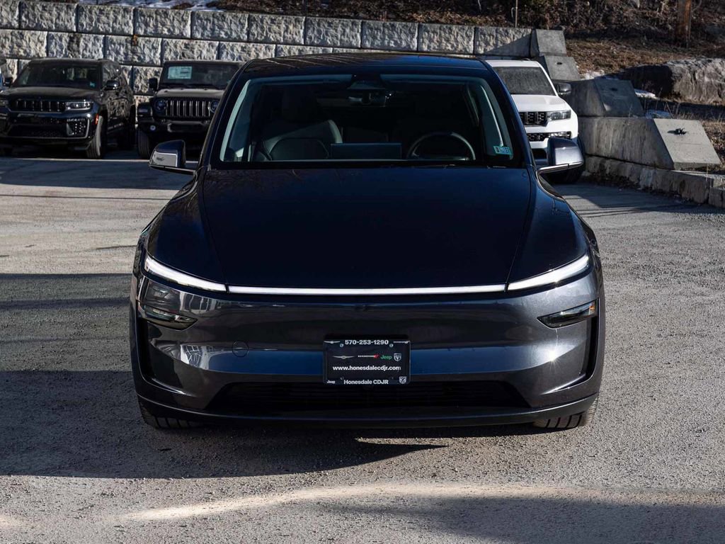 Used 2026 Tesla Model Y Long Range image 2