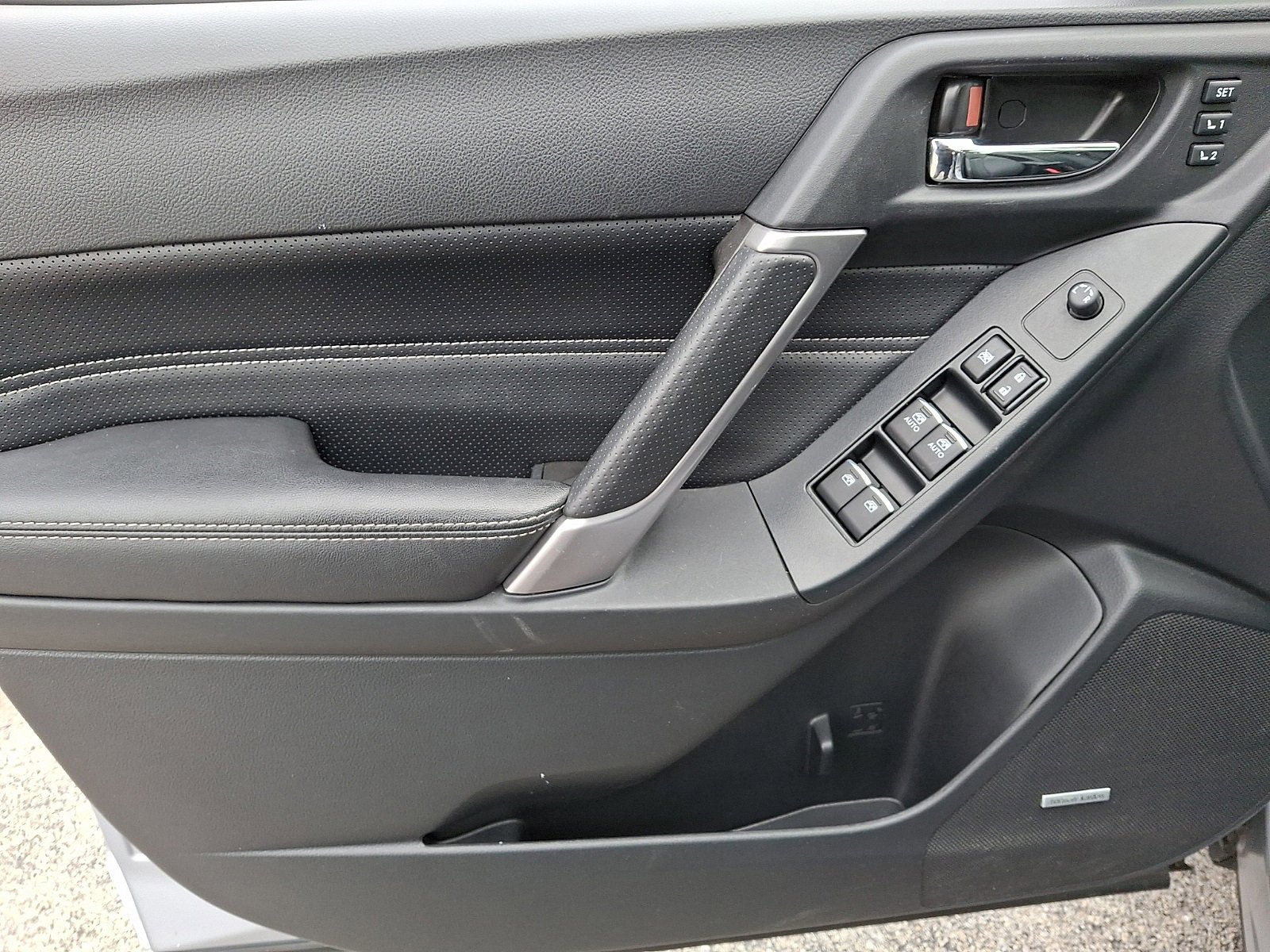 Used 2017 Subaru Forester 2.5i Touring image 13