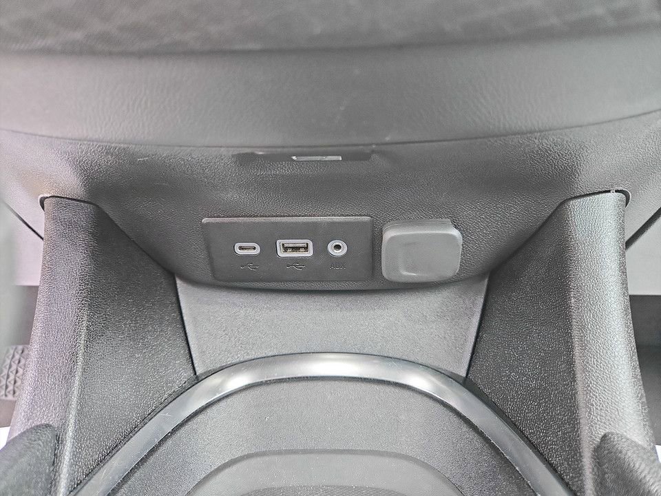 Used 2024 Chevrolet Malibu LT image 25