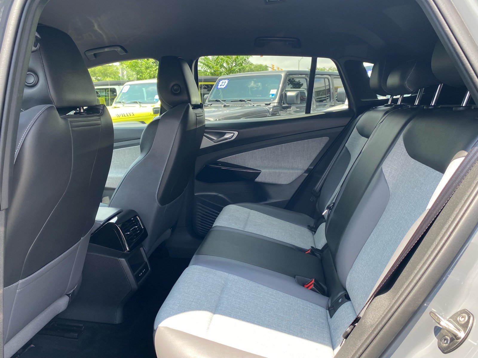 Certified 2023 Volkswagen ID.4 Pro RWD image 18