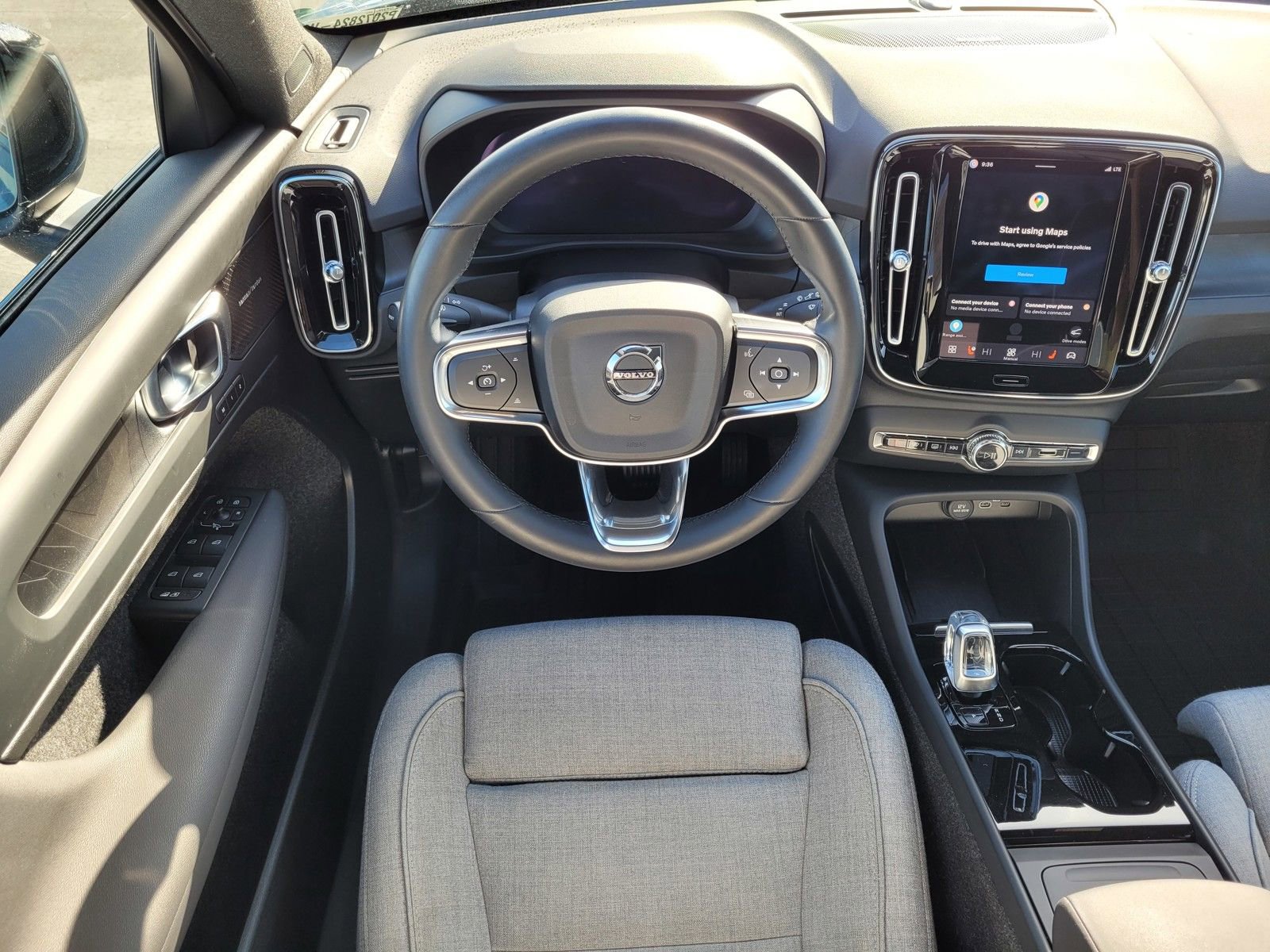 Certified 2023 Volvo XC40 Recharge Ultimate w/ Protection Package Premier image 10