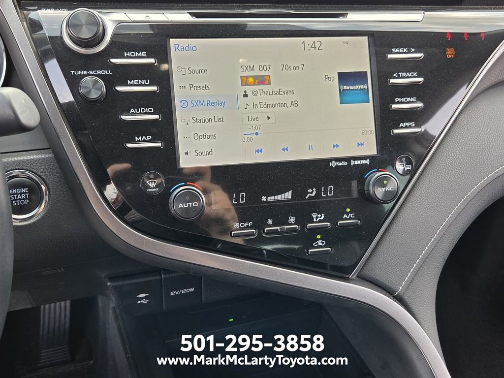Used 2019 Toyota Camry XSE FWD image 17
