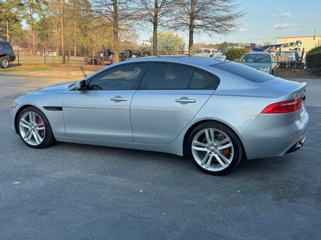 Used 2017 Jaguar XE Prestige image 5