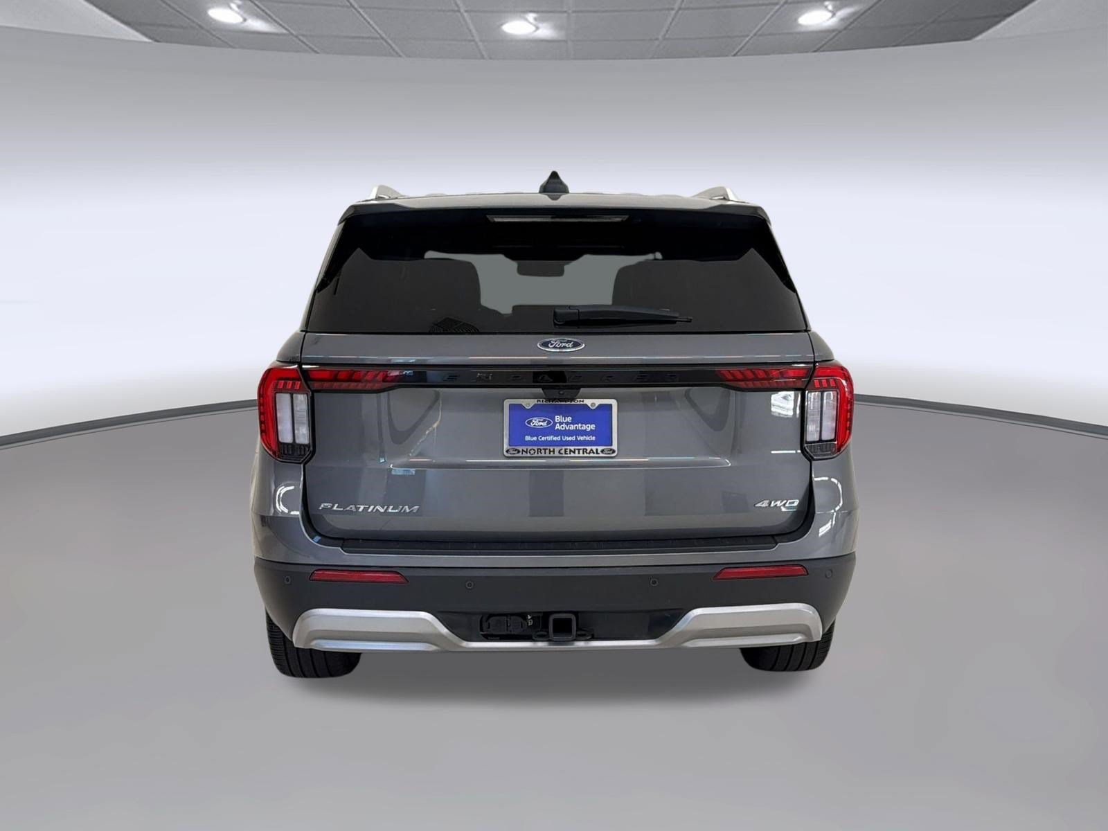 Certified 2025 Ford Explorer Platinum w/ LUX Leather Package AWD/4WD image 10