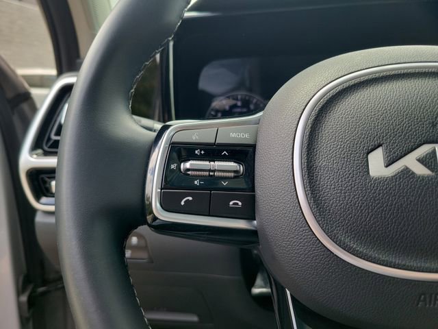 Certified 2022 Kia Sorento SX image 18