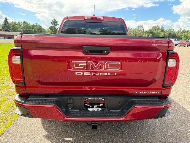 Used 2025 GMC Canyon Denali AWD/4WD image 5