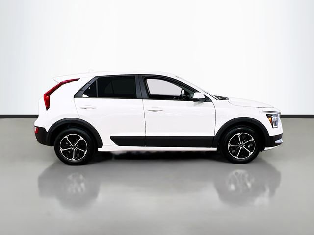 New 2026 Kia Niro LX image 8