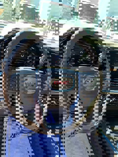 New 2025 GMC Sierra 2500 SLT w/ SLT Convenience Package image 20