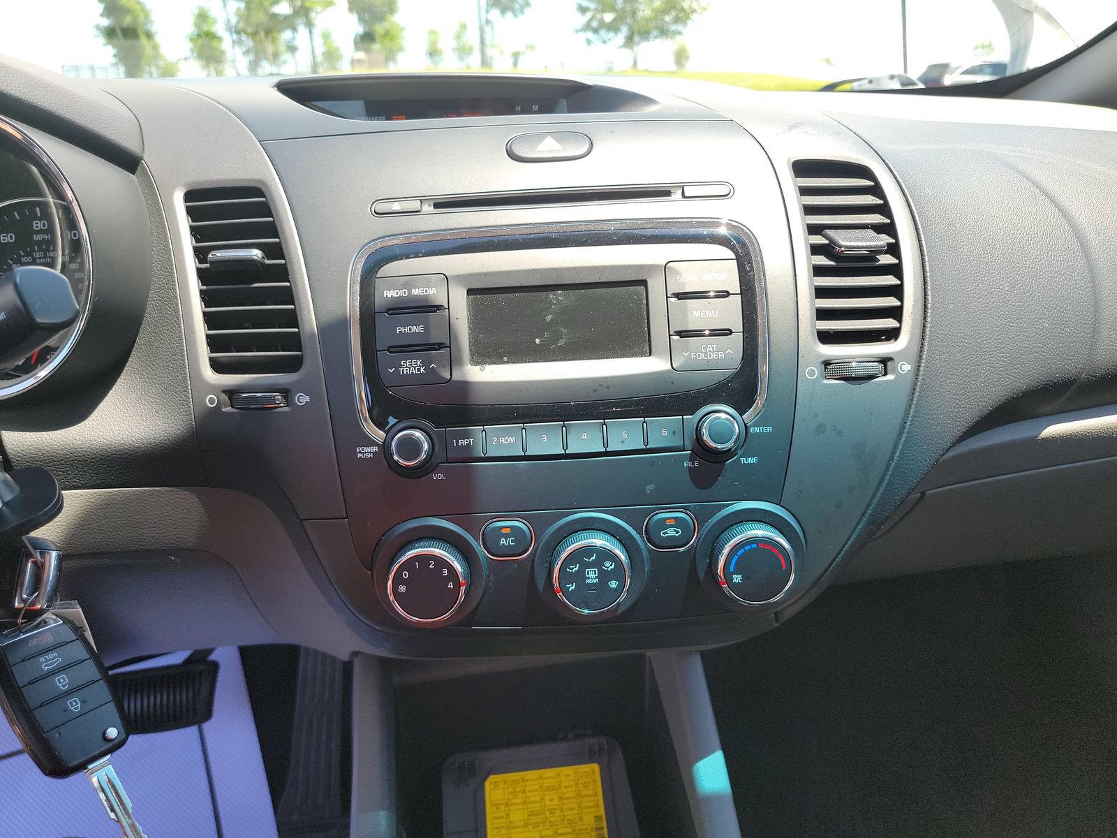 Used 2017 Kia Forte LX FWD image 15