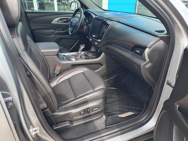 Used 2024 Chevrolet Traverse LT AWD/4WD image 8