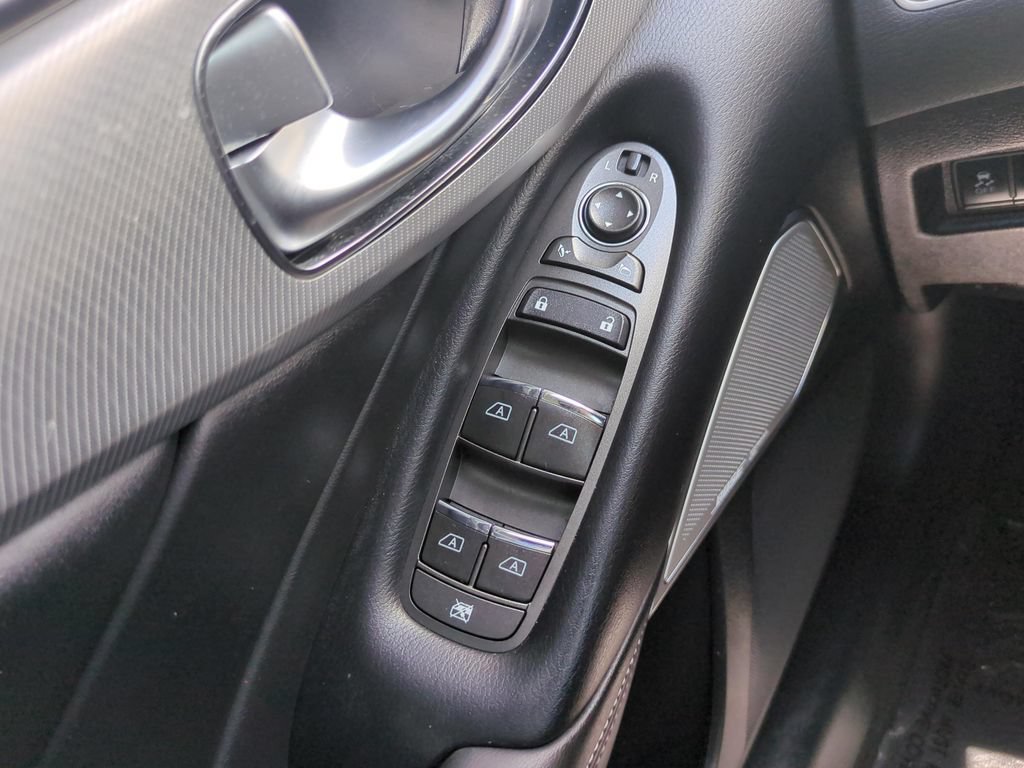 Used 2023 INFINITI Q50 Luxe w/ Cargo Package RWD image 18