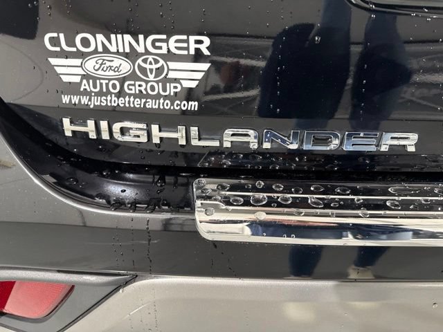 Used 2025 Toyota Highlander Platinum AWD/4WD image 9