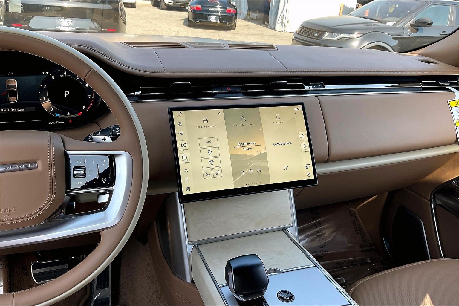 New 2026 Land Rover Range Rover SV AWD/4WD image 9