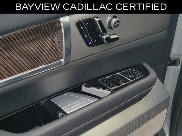 Certified 2026 Cadillac Vistiq Sport w/ LPO, Floor Liner Package AWD/4WD image 22