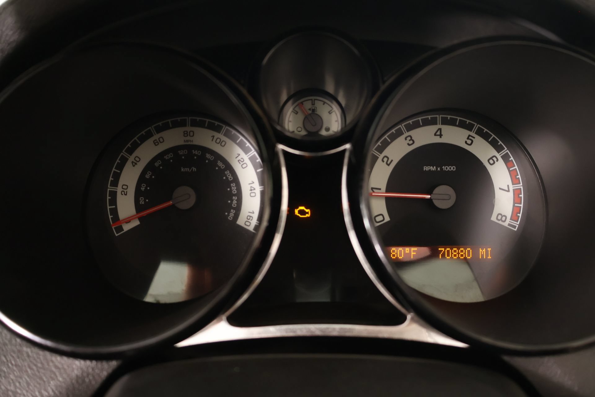 Used 2009 Saturn Sky Red Line RWD image 4