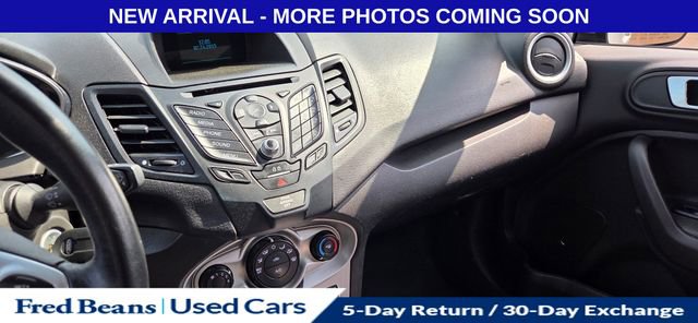 Used 2015 Ford Fiesta SE FWD image 15