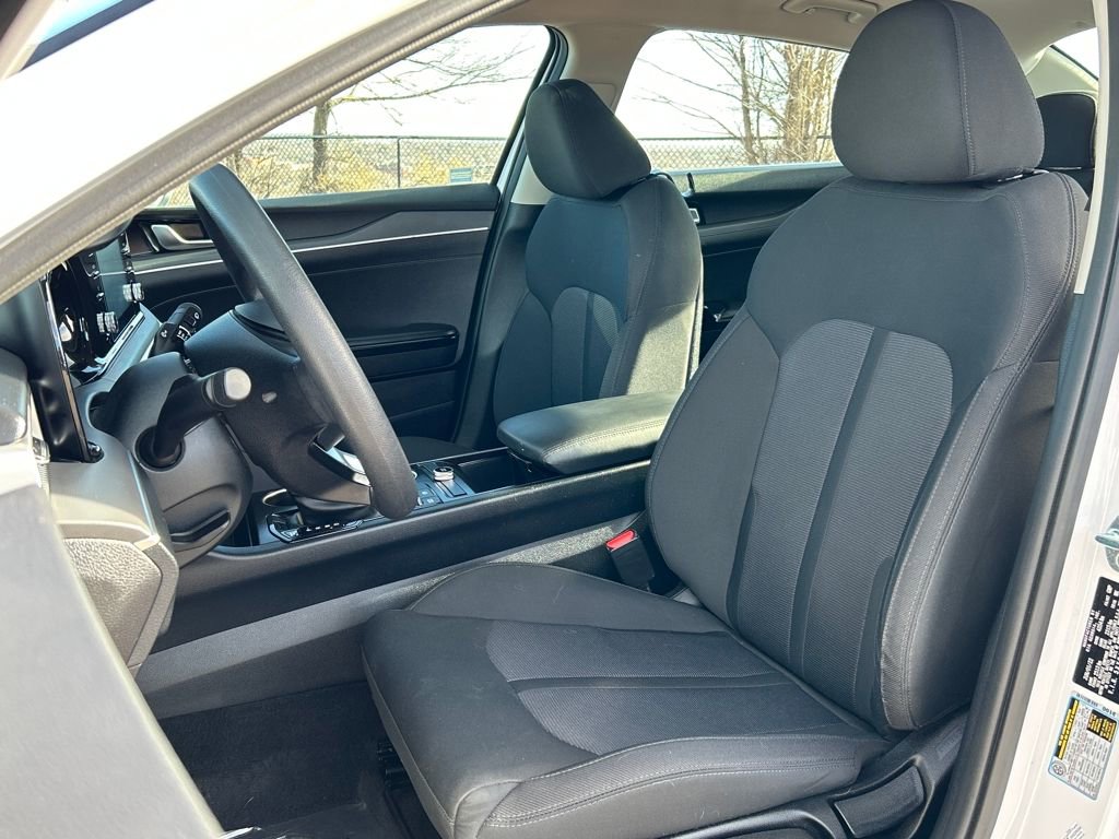 Used 2022 Kia K5 LXS image 17
