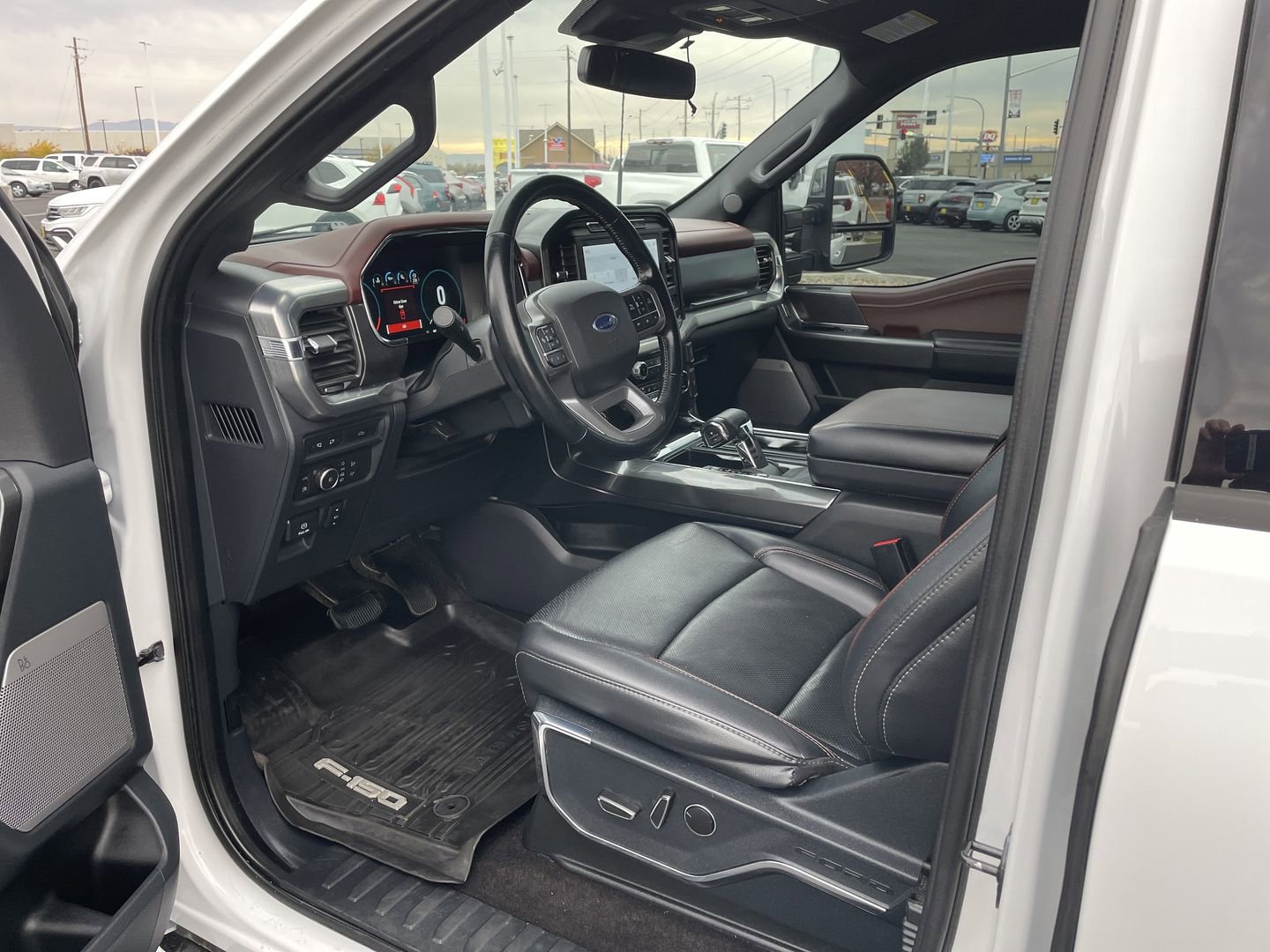 Used 2021 Ford F150 Lariat w/ Max Trailer Tow Package image 10