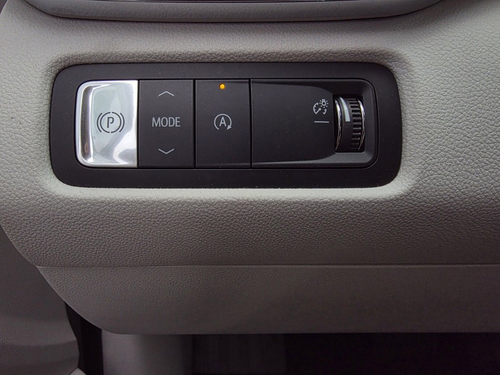 Used 2024 GMC Acadia Denali w/ Super Cruise Package image 13