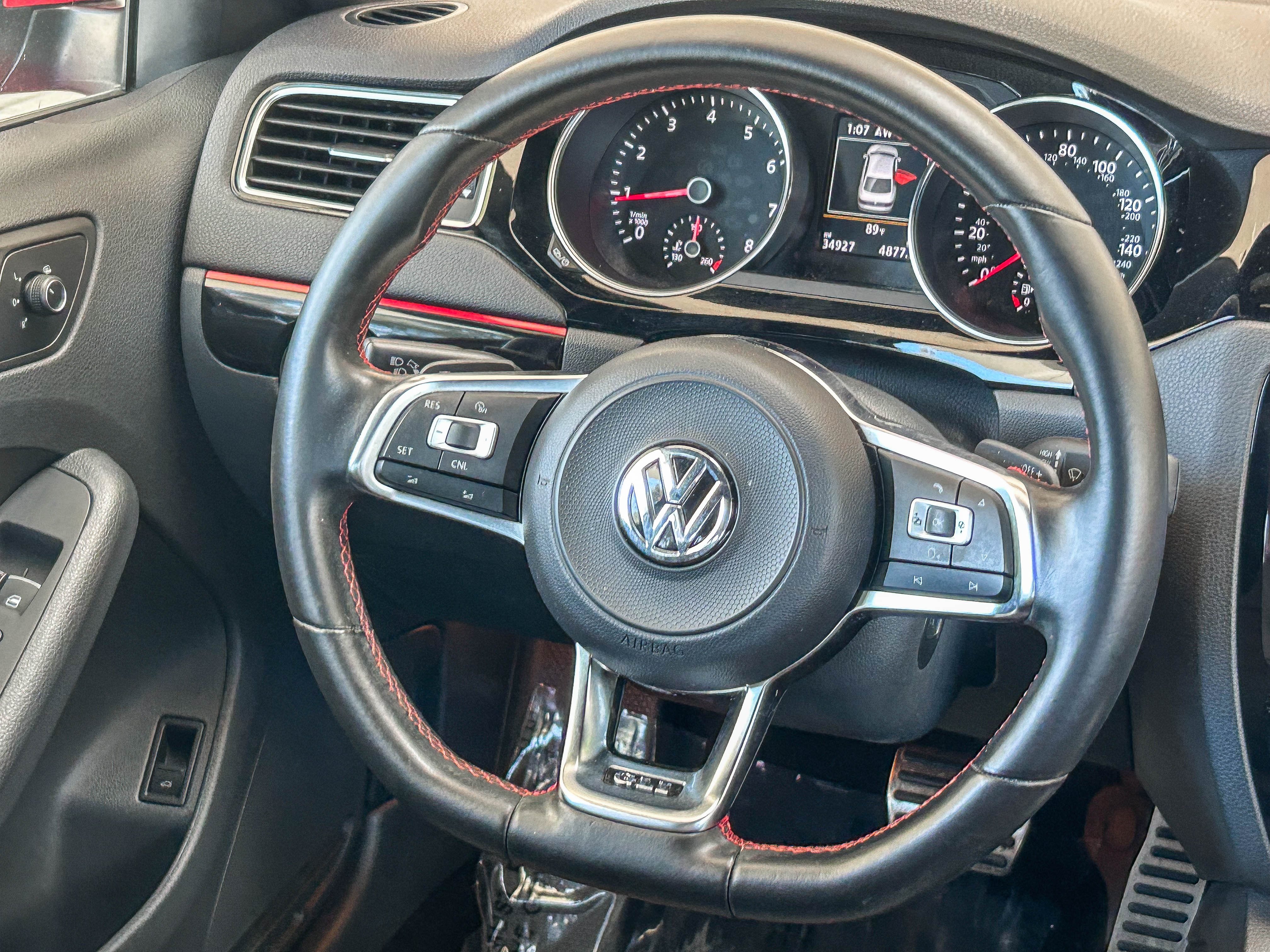 Used 2017 Volkswagen Jetta GLI FWD image 15