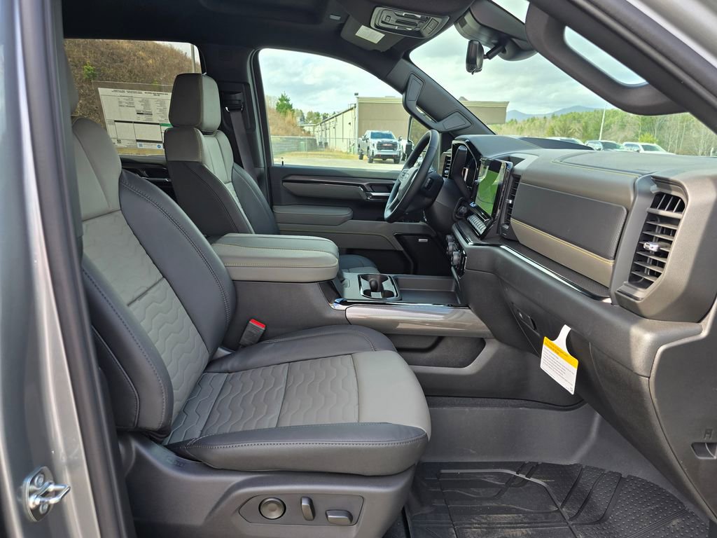 New 2026 Chevrolet Silverado 2500 ZR2 image 29