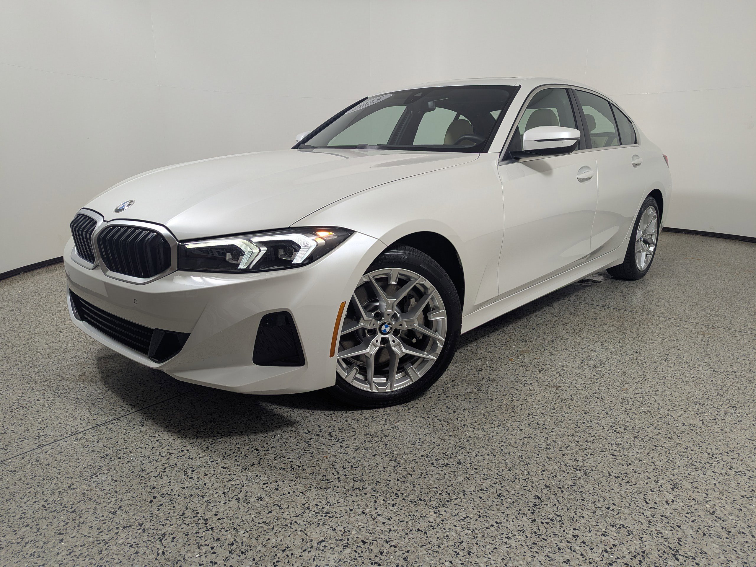 Used 2025 BMW 330i Sedan image 18