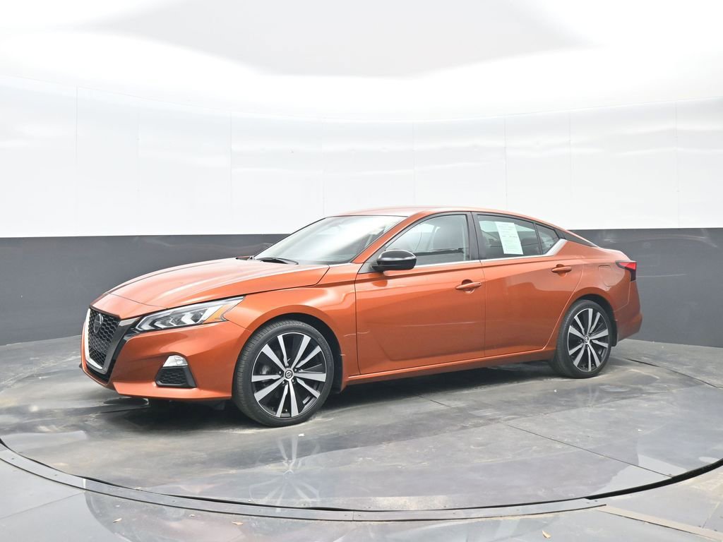 Used 2021 Nissan Altima 2.5 SR image 2