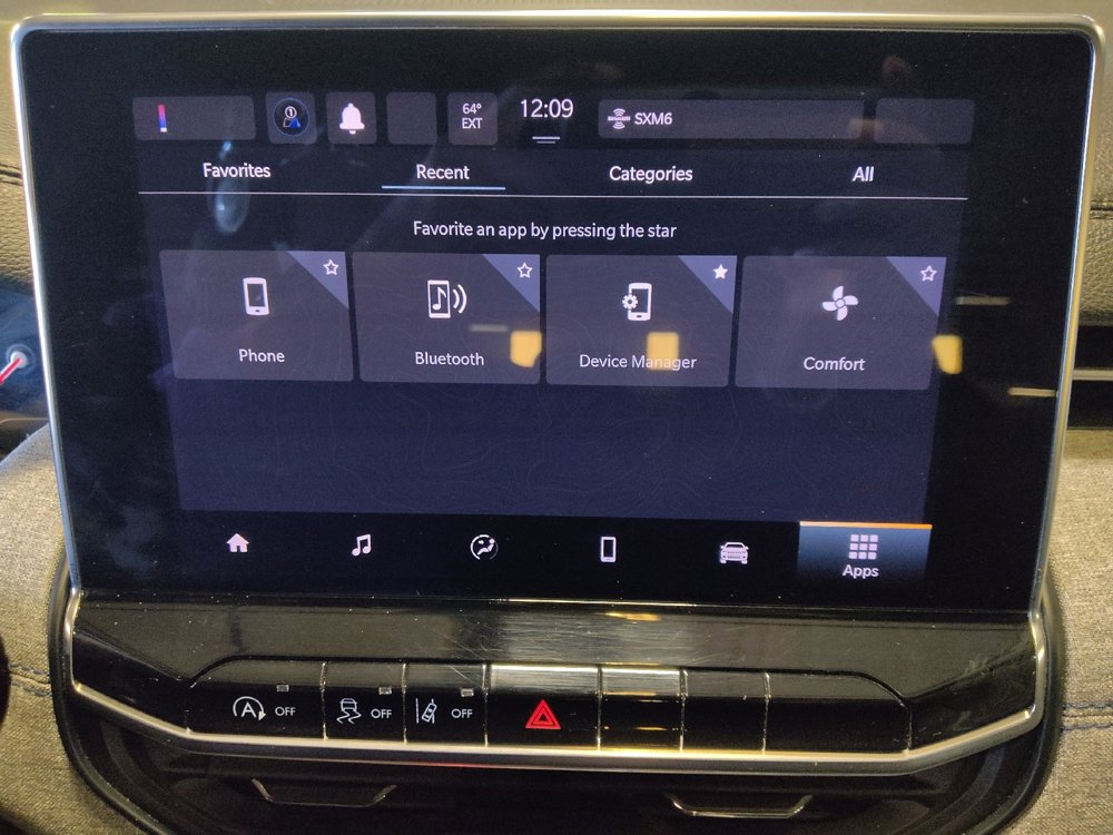 Used 2024 Jeep Compass Latitude image 25