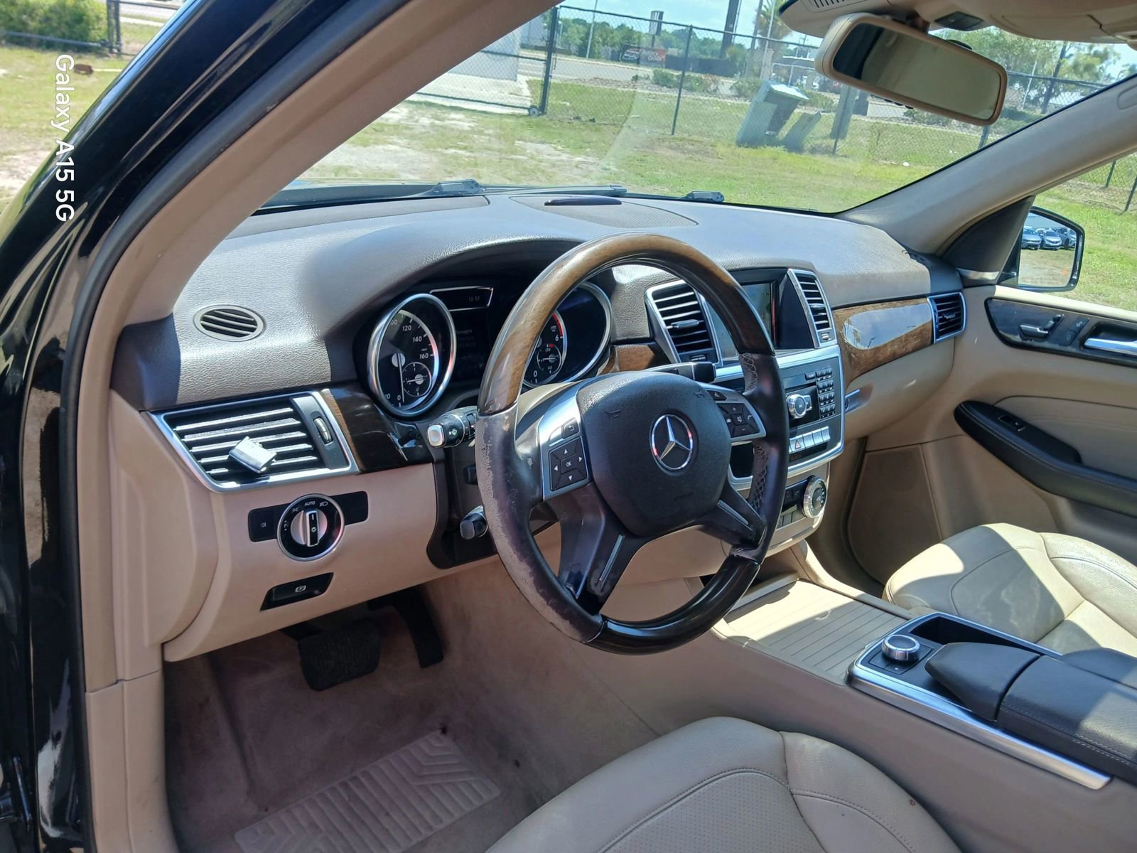 Used 2015 Mercedes-Benz ML 250 BlueTEC 4MATIC w/ Premium 1 Package image 7