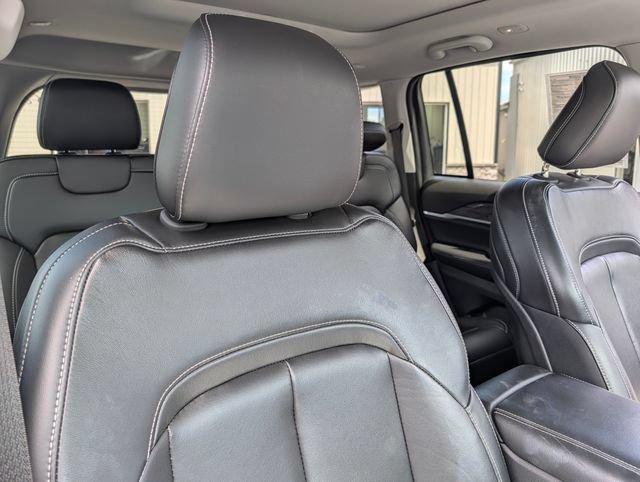 Used 2022 Jeep Grand Cherokee Limited AWD/4WD image 13