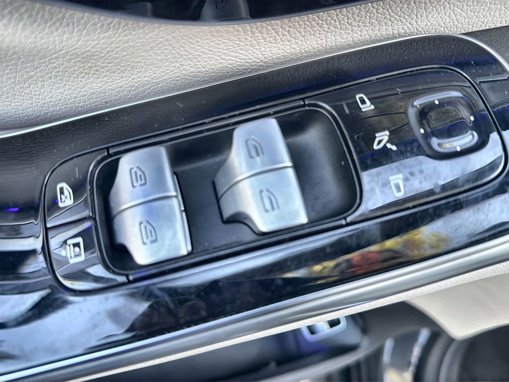 Used 2023 Mercedes-Benz S 500 4MATIC image 15