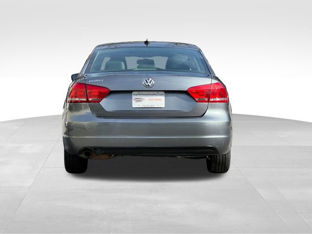 Used 2014 Volkswagen Passat Wolfsburg Edition image 4
