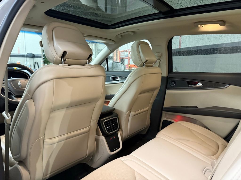 Used 2020 Lincoln Nautilus Reserve w/ Cargo Utility Package image 16