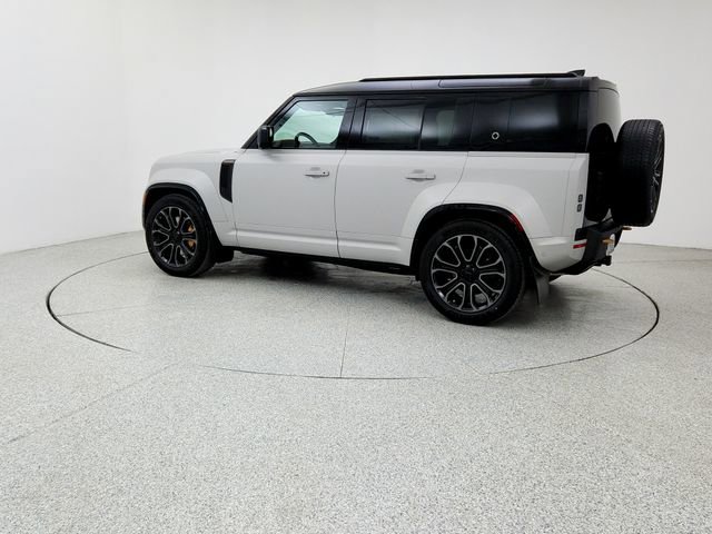 New 2026 Land Rover Defender 110 OCTA AWD/4WD image 7